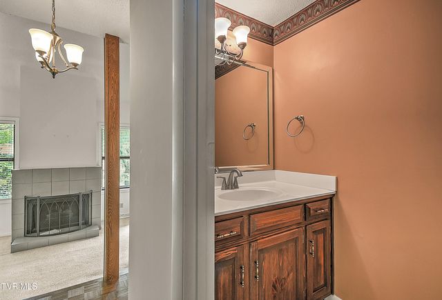 3411 Linkwood Drive, Johnson City, TN 37601