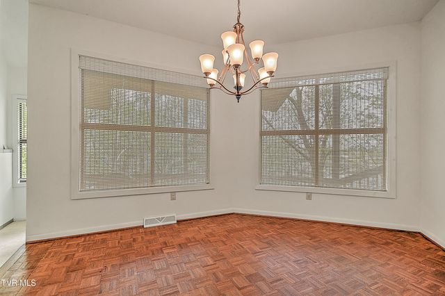 3411 Linkwood Drive, Johnson City, TN 37601