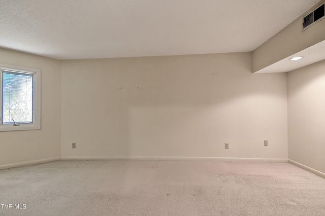 3411 Linkwood Drive, Johnson City, TN 37601