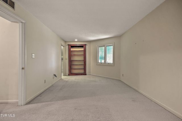 3411 Linkwood Drive, Johnson City, TN 37601