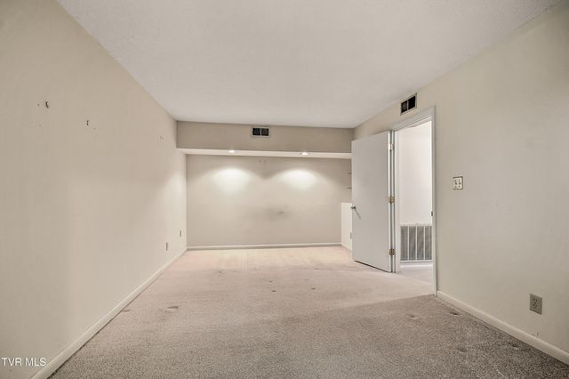 3411 Linkwood Drive, Johnson City, TN 37601