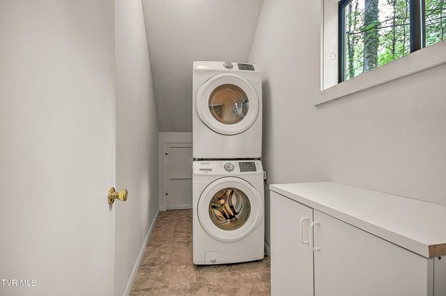 3411 Linkwood Drive, Johnson City, TN 37601