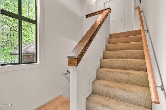 3411 Linkwood Drive, Johnson City, TN 37601