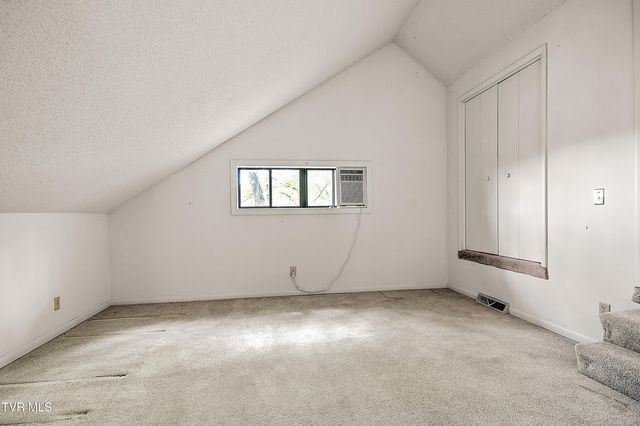 3411 Linkwood Drive, Johnson City, TN 37601