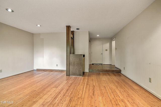 3411 Linkwood Drive, Johnson City, TN 37601