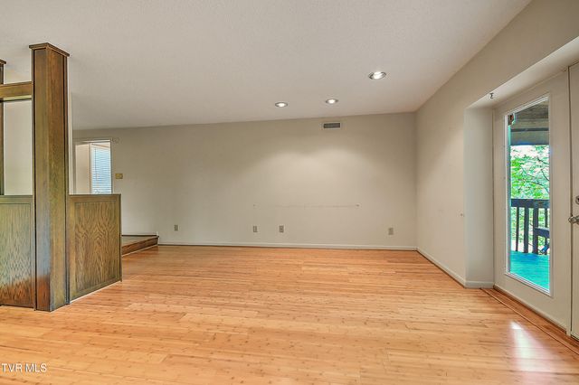 3411 Linkwood Drive, Johnson City, TN 37601