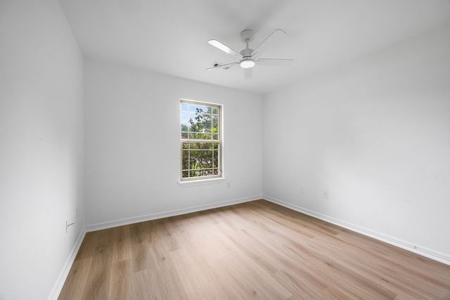2881 N Bermuda Avenue, Fayetteville, AR 72704