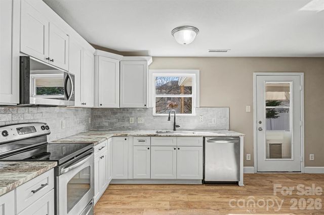 6049 Laurent Avenue, Fort Mill, SC 29715