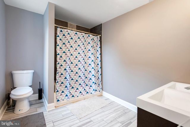 2357 E SUSQUEHANNA AVE, Philadelphia, PA 19125