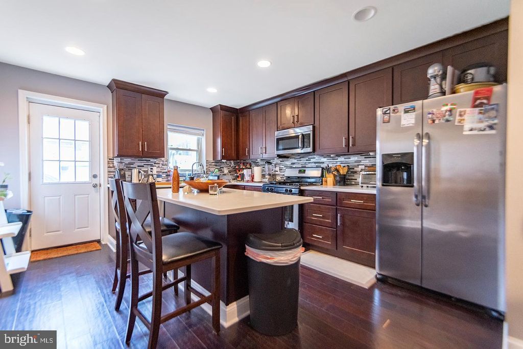 2357 E SUSQUEHANNA AVE, Philadelphia, PA 19125