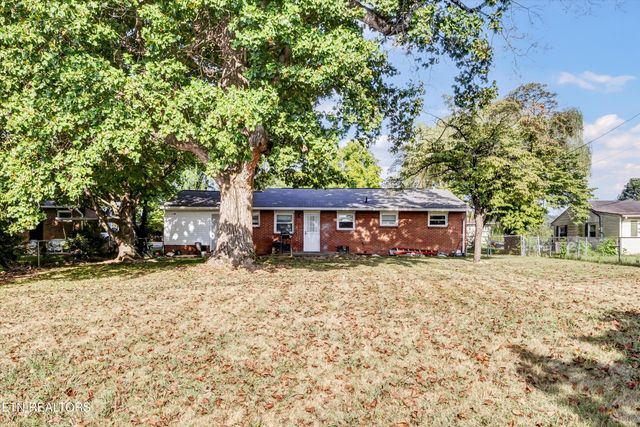 3720 Orangewood Rd, Knoxville, TN 37921