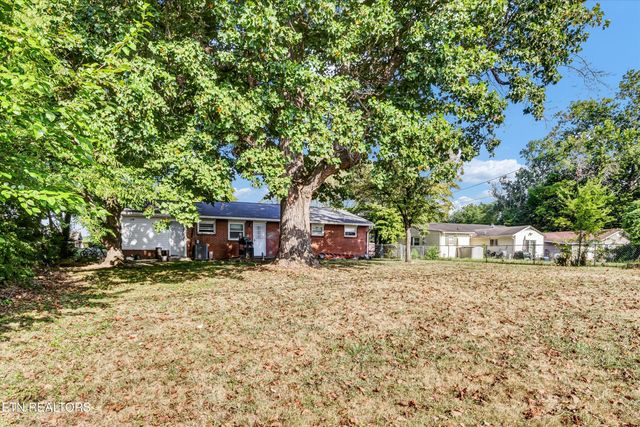 3720 Orangewood Rd, Knoxville, TN 37921