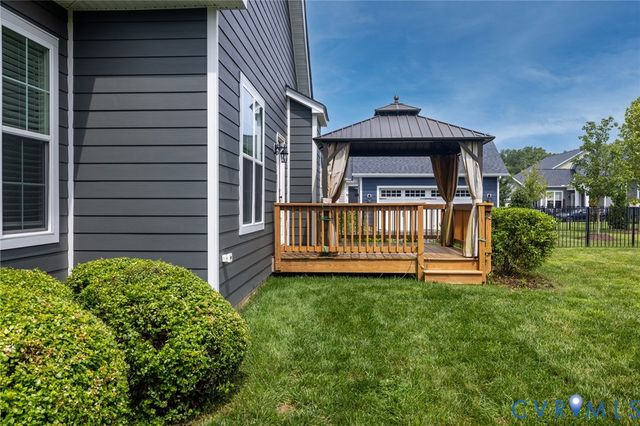 212 Thorncliff Rd, Ashland, VA 23005