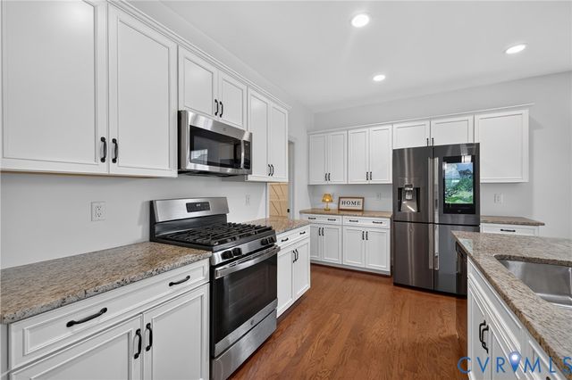 212 Thorncliff Rd, Ashland, VA 23005