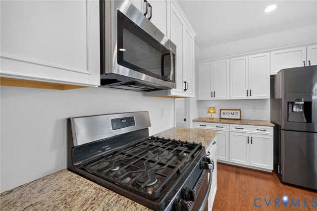 212 Thorncliff Rd, Ashland, VA 23005