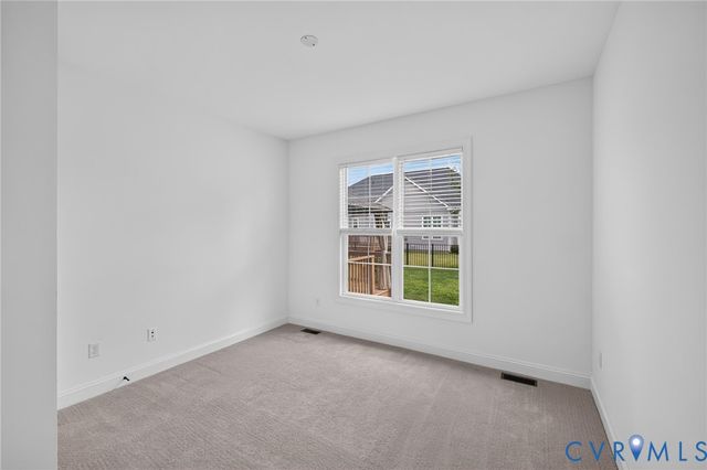 212 Thorncliff Rd, Ashland, VA 23005