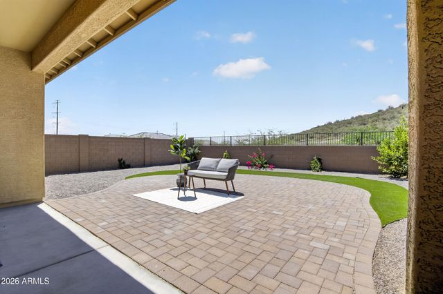 3253 W JUNIPER CANYON Drive, Phoenix, AZ 85083