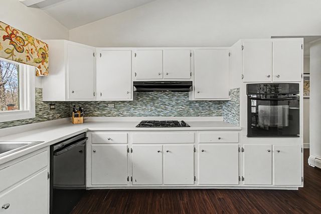 221 Brush Hill Road, Stowe, VT 05672