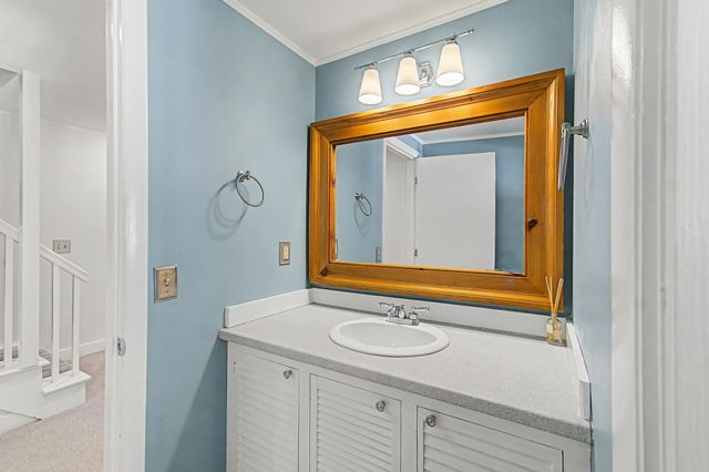 221 Brush Hill Road, Stowe, VT 05672