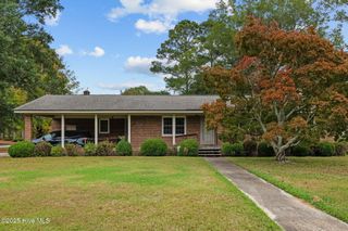 3209 N North Waverly Street, Farmville, NC 27828