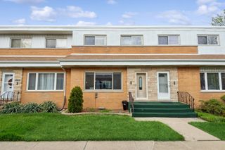 706 N Western Avenue B, Park Ridge, IL 60068