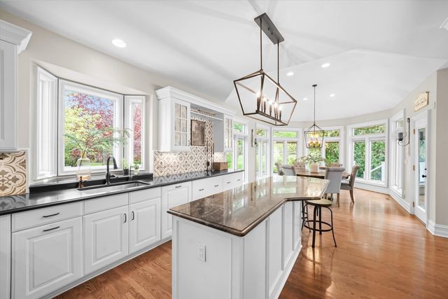 46571 Galway Drive, Novi City, MI 48374