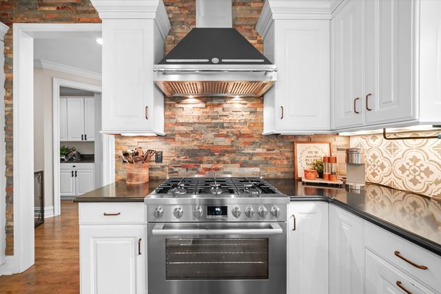 46571 Galway Drive, Novi City, MI 48374