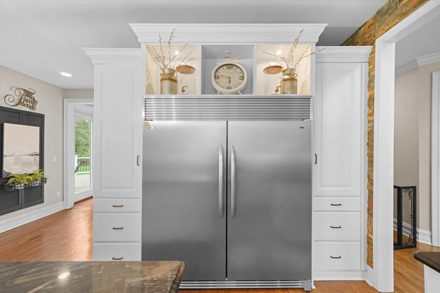 46571 Galway Drive, Novi City, MI 48374