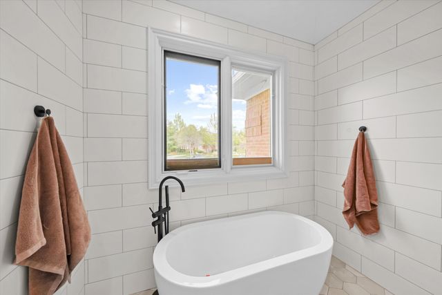 46571 Galway Drive, Novi City, MI 48374