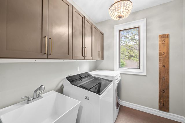 46571 Galway Drive, Novi City, MI 48374