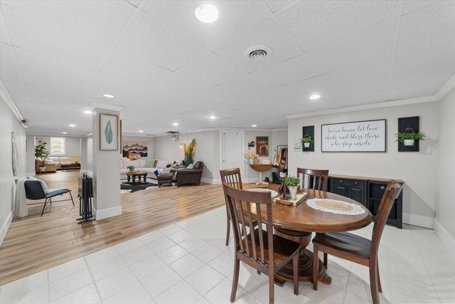 46571 Galway Drive, Novi City, MI 48374