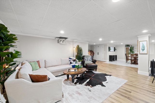 46571 Galway Drive, Novi City, MI 48374