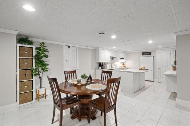 46571 Galway Drive, Novi City, MI 48374