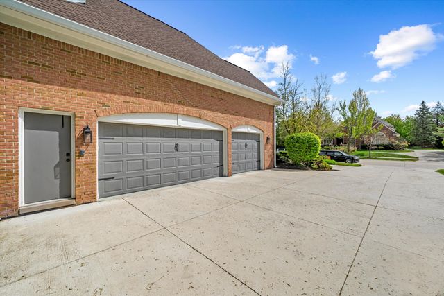 46571 Galway Drive, Novi City, MI 48374
