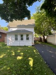 1703 Hermon Avenue, Zion, IL 60099