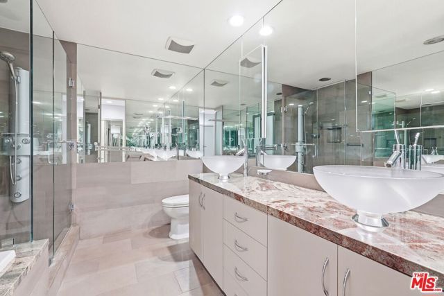 1033 Carol Drive T16, West Hollywood, CA 90069