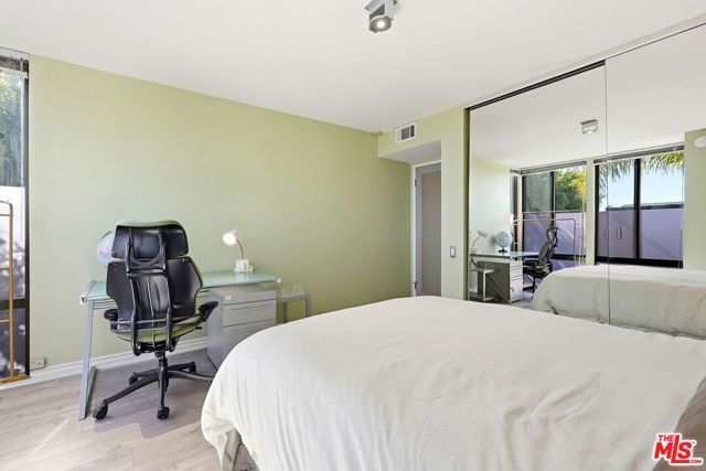 1033 Carol Drive T16, West Hollywood, CA 90069