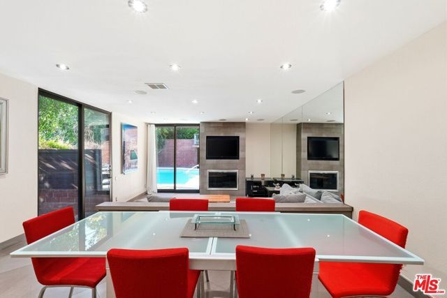 1033 Carol Drive T16, West Hollywood, CA 90069