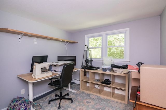 3 Montgomery Ave, Holyoke, MA 01040