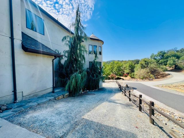 410 Corral Loop, Angels Camp, CA 95222