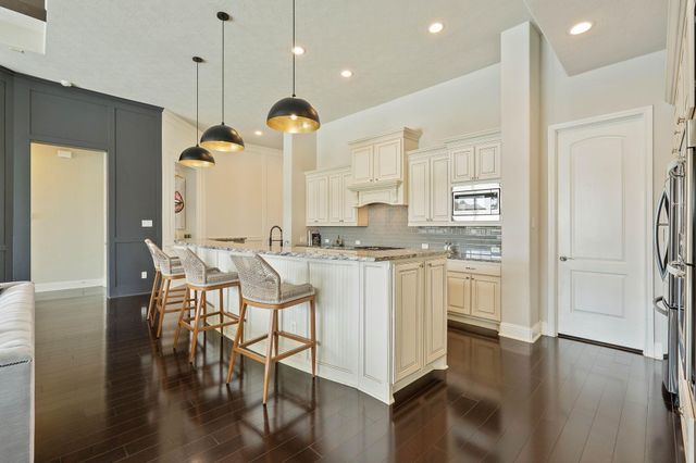 34 Jaden Oaks Place, Tomball, TX 77375