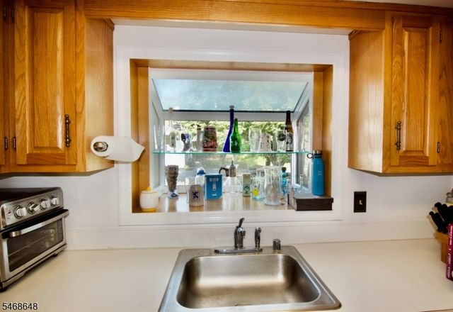 10 Quincy Ct, Bedminster Twp., NJ 07921