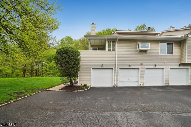 10 Quincy Ct, Bedminster Twp., NJ 07921