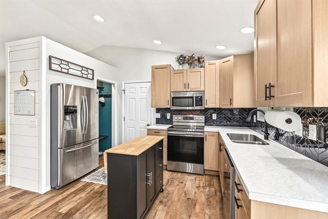 2336 Bradwood Avenue, Altoona, WI 54720