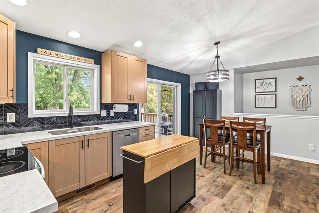 2336 Bradwood Avenue, Altoona, WI 54720