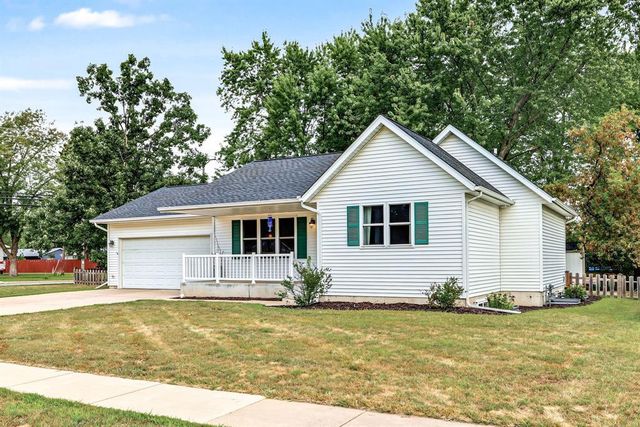 2336 Bradwood Avenue, Altoona, WI 54720