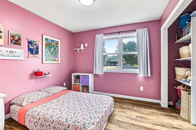 2336 Bradwood Avenue, Altoona, WI 54720