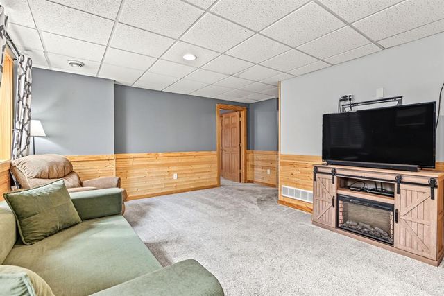 2336 Bradwood Avenue, Altoona, WI 54720