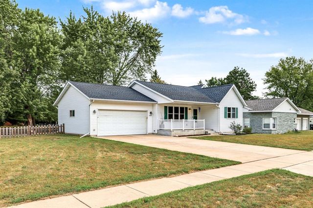 2336 Bradwood Avenue, Altoona, WI 54720
