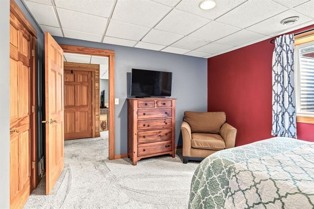 2336 Bradwood Avenue, Altoona, WI 54720